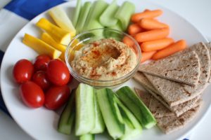Veggies And Hummus / low-carb
